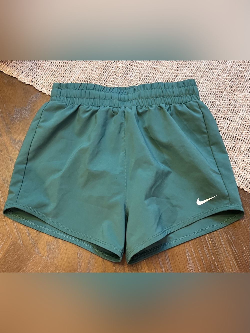 Nike running shorts Girls Size small youth green